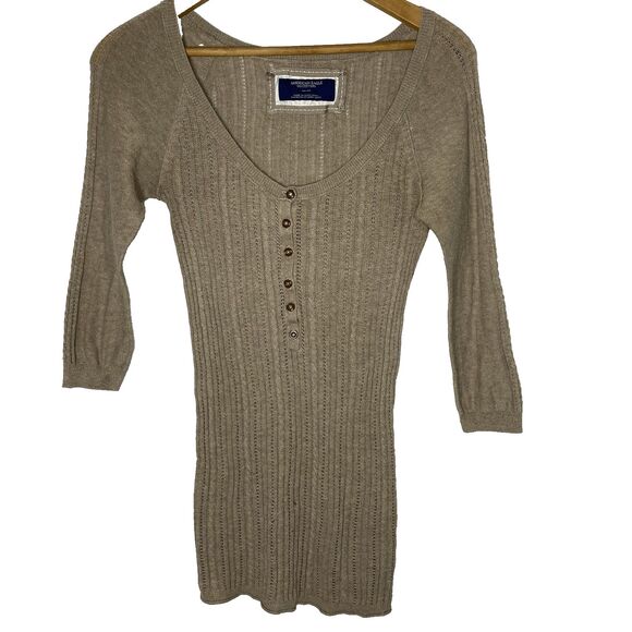 American Eagle Lightweight Sweater Fitted Stretch V Neck Buttons Womens Sz M Tan - Picture 1 of 9